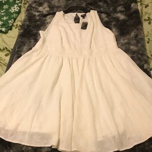 Torrid beautiful white skater dress Sz 20